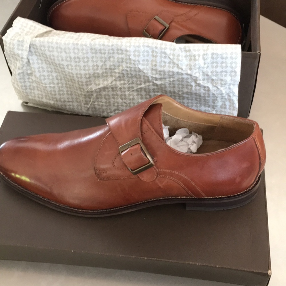 Florsheim Montinaro Shoes in Saddle Tan